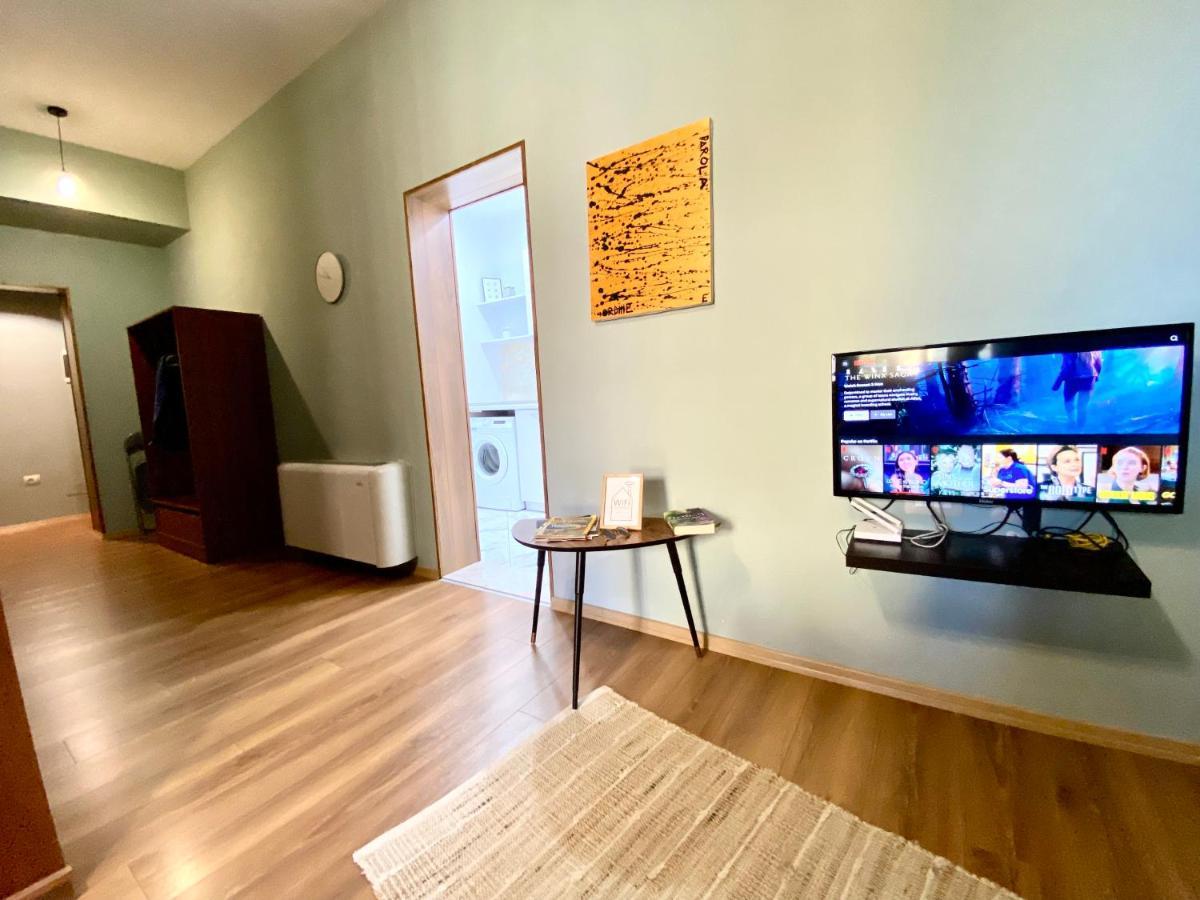 Experience, Authentic In The Heart Of Old Apartment