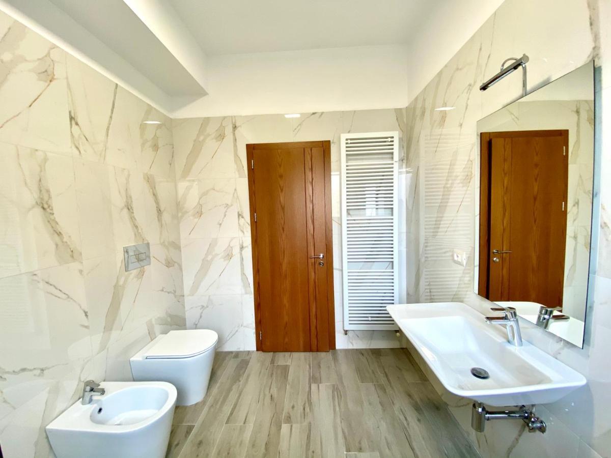 Experience, Authentic In The Heart Of Old 公寓 *